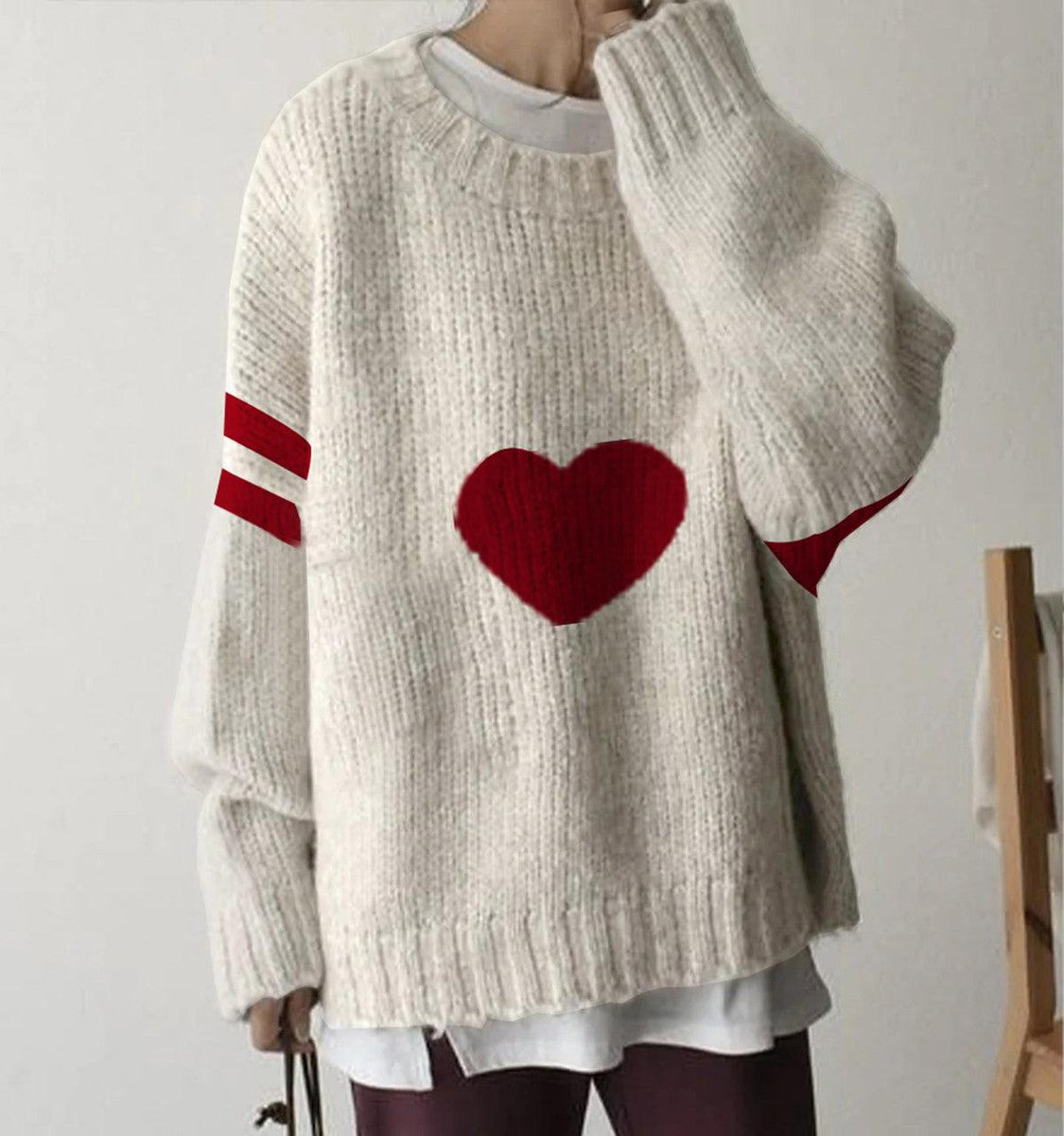 Elegant Red Heart Print Round Neck Sweater