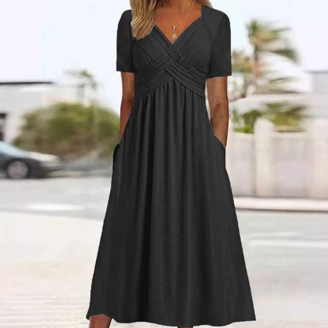 Adrianna Maxi Dress - Flattering Fit for Elegant Summer Outings
