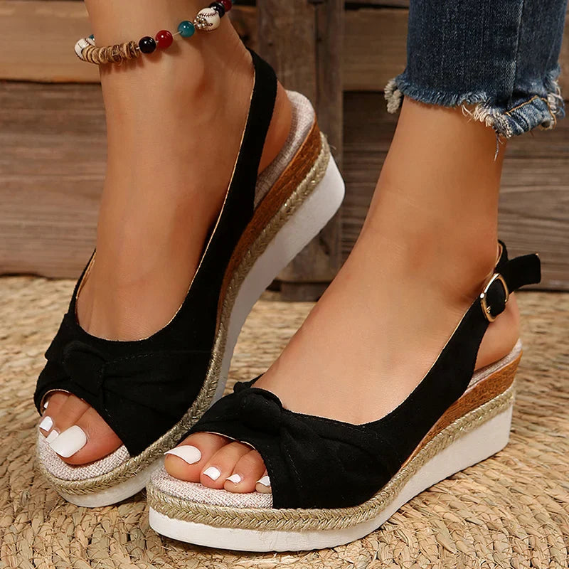 Dayena Summer Sandals - Comfort, Style, and Adjustable Fit