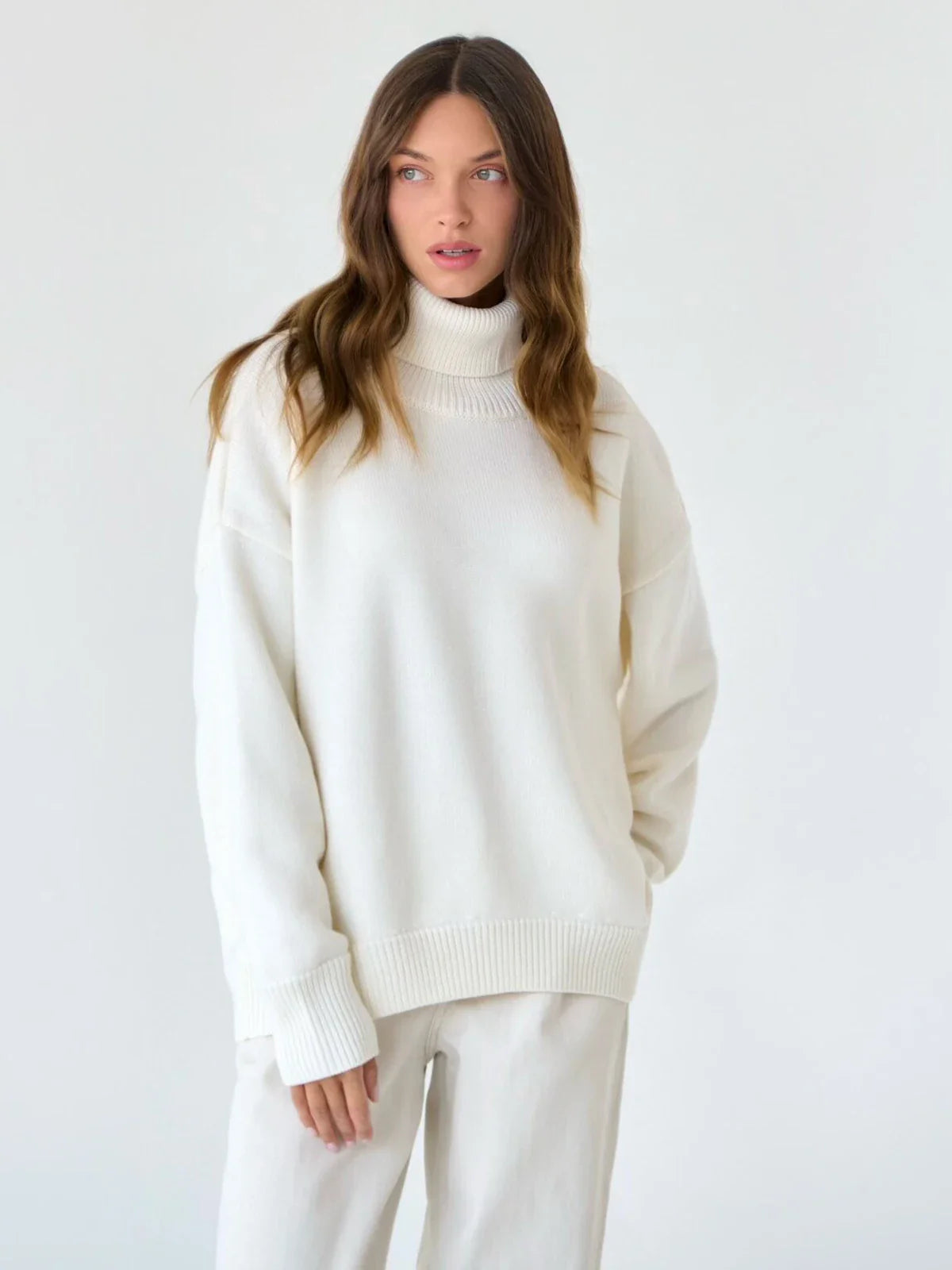 Aurelia – Lightweight Cozy Sweater