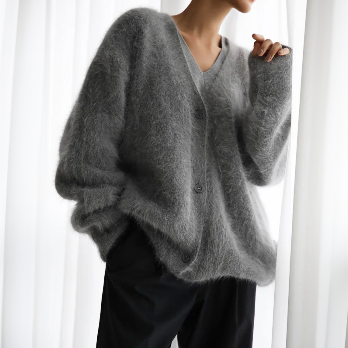 Dahlia™ Long Black Cardigan - Ultimate Comfort & Timeless Style for Women