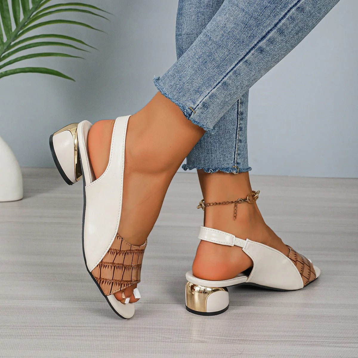 Ventina Mid Heels - Stylish Comfort with Breathable Design