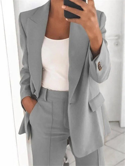 Women's 2-Piece Suit - Elegant White Pant Suit for Stylish Comfort
