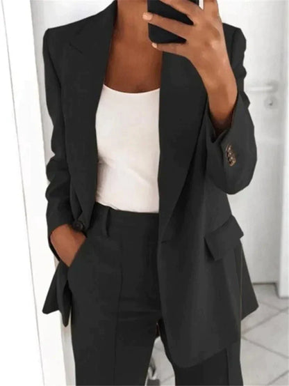 Women's 2-Piece Suit - Elegant White Pant Suit for Stylish Comfort