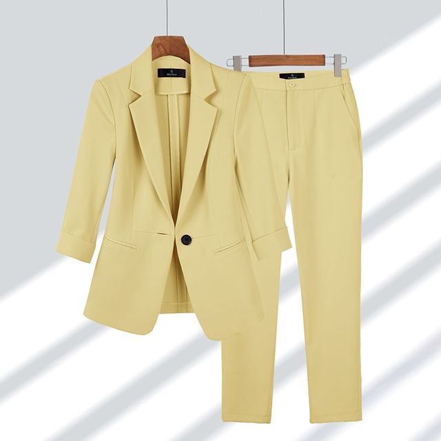 Chloé Women's Suit - Elegant Blazer & Trouser Set for Versatile Style