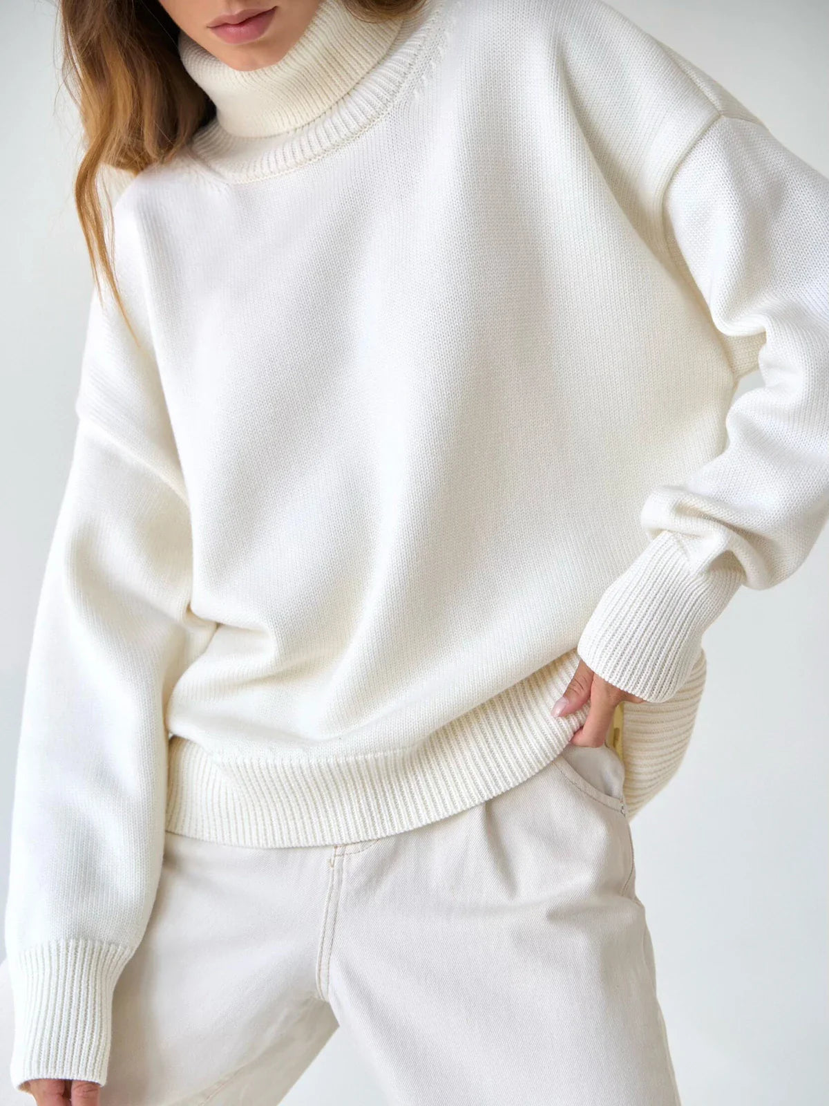 Aurelia – Lightweight Cozy Sweater