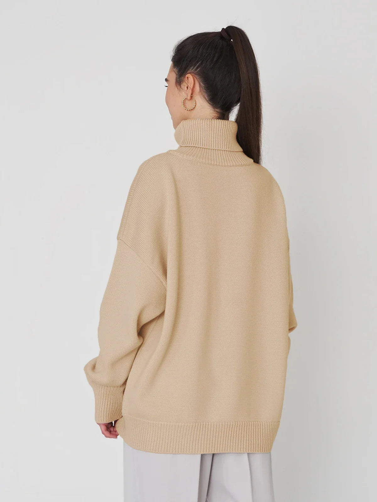 Aurelia – Lightweight Cozy Sweater