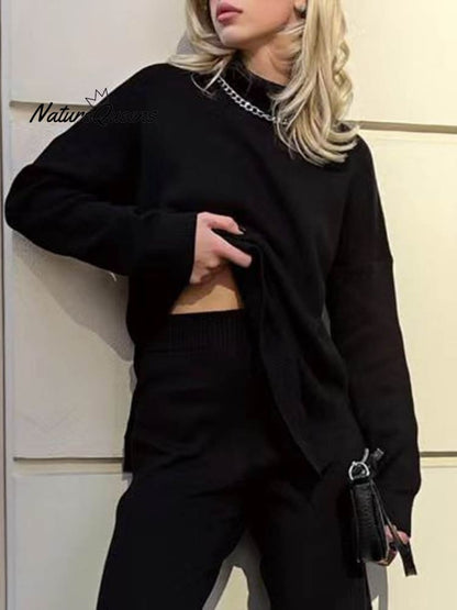 Women's Turtleneck Sweater - Cozy Knitwear for Stylish Autumn Looks