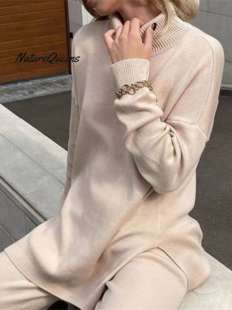 Women's Turtleneck Sweater - Cozy Knitwear for Stylish Autumn Looks